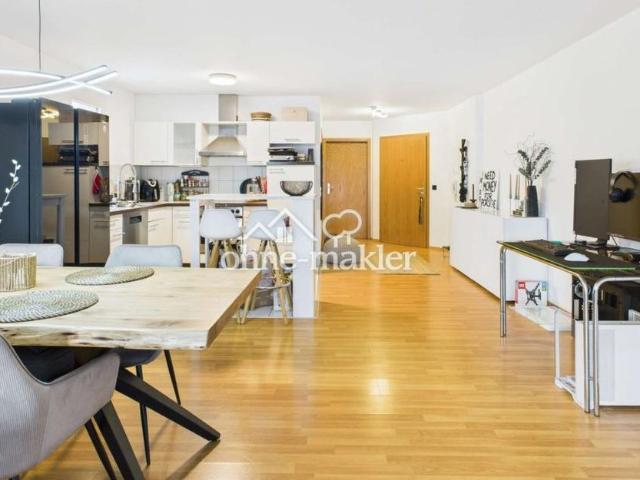 Zentrale & renovierte 2 Zimmer Stadtwohnung in Ludwigsburg, mit neuer EBK und TG Stellplatz!