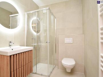 KLEIN FEIN RUHIG NEU renovierte und perfekt geschnittene Wohnung mit Balkon + inklusive Parkplatz! Sofort verfügbar!