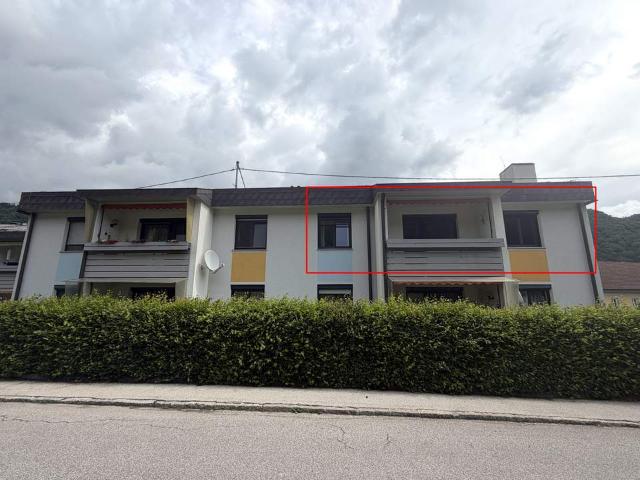 Zentrale, ruhige 4 Zimmer Eigentumswohnung inkl. Loggia