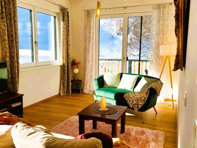Zentrale, ruhige Wohnung Buy to. live, to let, to use, to rent, to invest, to earn, to enjoy, beinahe ski in ski out