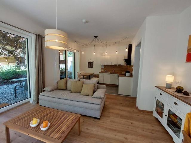 Zentrale, ruhige Wohnung Buy to. live, to let, to use, to rent, to invest, to earn, to enjoy, beinahe ski in ski out