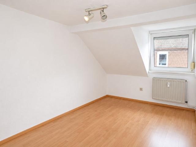 Zentrale, ruhige und helle Wohnung mit Balkon