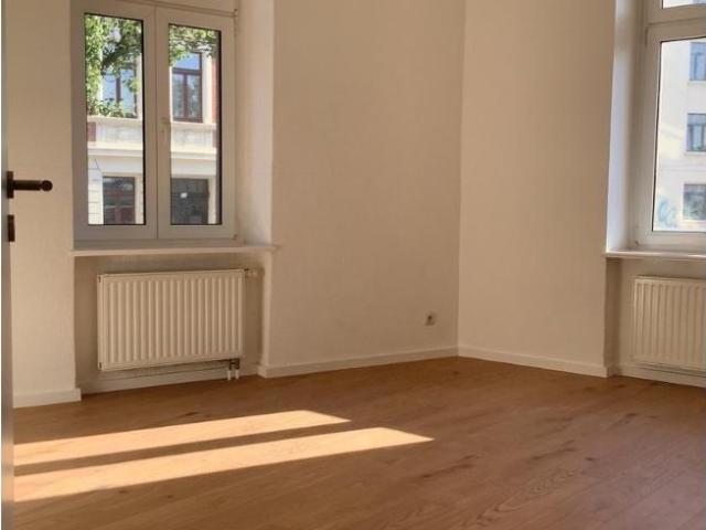 Zentrale & sanierte 3 Raum Wohnung im Hochparterre ab OktNov