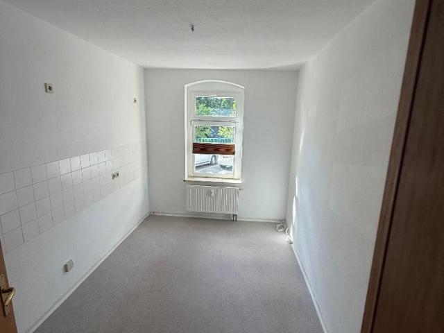 Zentraler Wohn t raum in der Silberstadt Freiberg – Erdgeschosswohnung mit Balkon & Blick ins Grüne