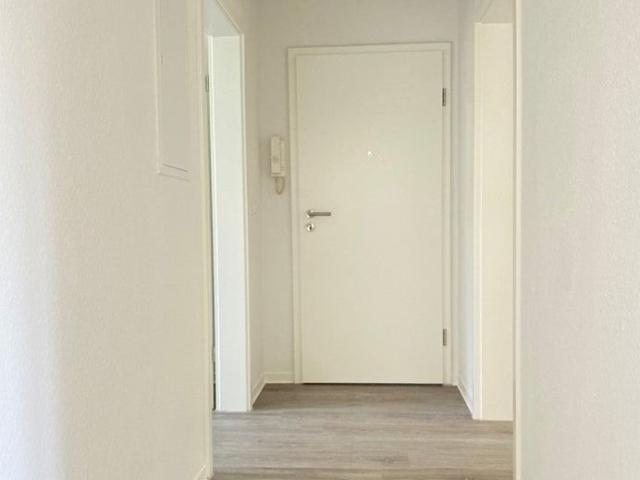 Zentraler Wohnen: citynahe, renovierte 2,5 Zimmer Wohnung
