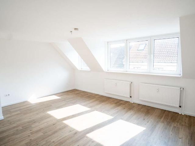 Zentraler Wohnraum in Krefeld: 2 Zimmer Wohnung mit Balkon von privat