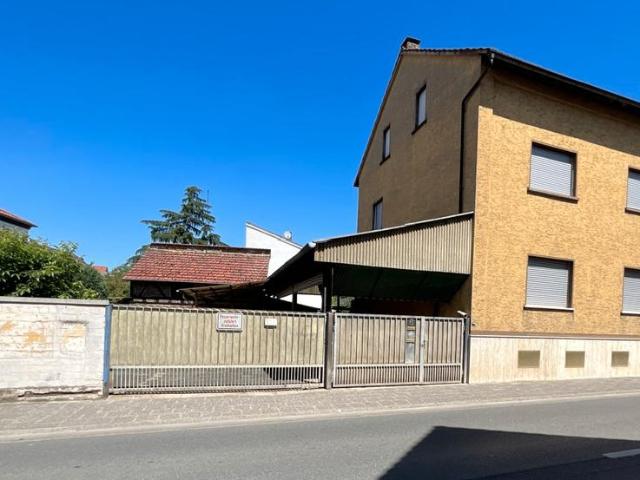 Zentrales Einfamilienhaus mit großem Hof in Mühlheim ohne Makler