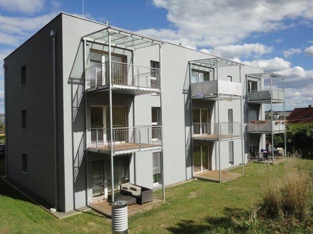 Zentrales Wohnen mit Balkon und Carport