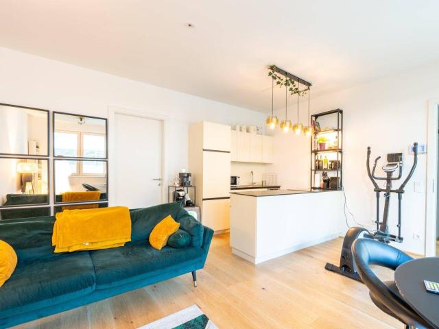 ZENTRUM FUSSLÄUFIG | Neuwertige Wohnung mit Garten und Tiefgarage, fußläufig zum Markt und zur Innenstadt