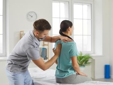 ZENTRUM GENF GROSSE FLÄCHE FÜR THERAPIEZENTRUM ZUR MIETE VERFÜGBAR