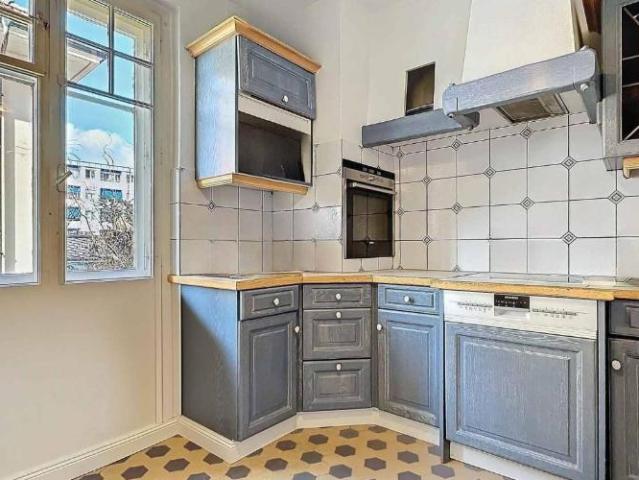 Zentrum Lausanne Einfamilienvilla mit 6.5 Zimmern