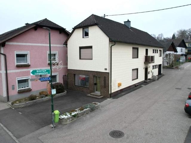 Zentrumnahes Wohn und Geschäftshaus in Langenstein