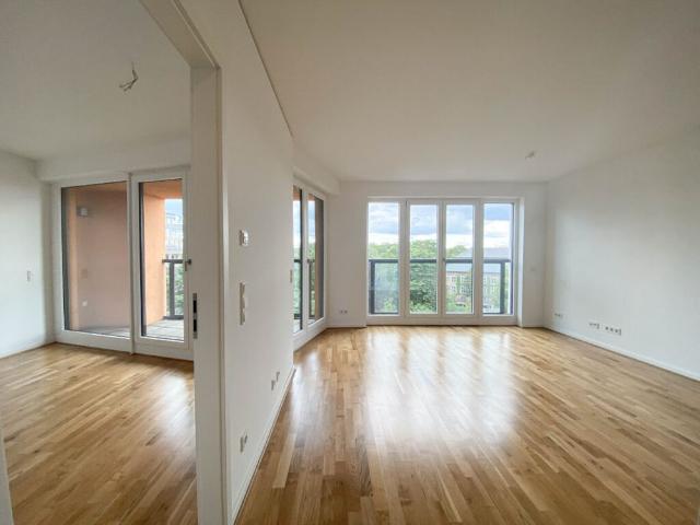 Zentrumsnahe 2 Zimmer Wohnung mit Loggia!