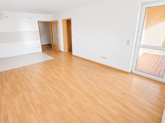 Zentrumsnahe 2 Raum Wohnung mit Südbalkon und Aufzug!