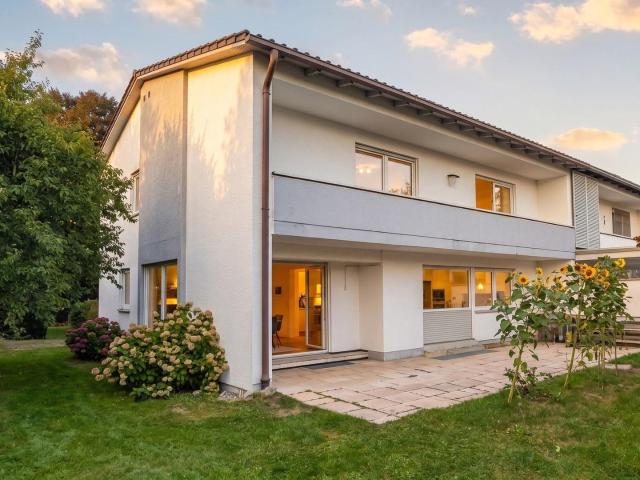 Zentrumsnahe DHH in Rosenheim mit Garten & Garage, provisionsfrei