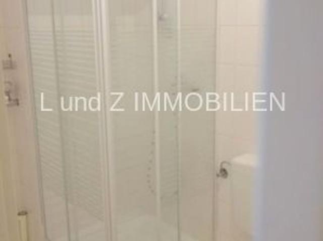 Zentrumsnahe, helle und frisch renovierte 2 Zimmer Wohnung