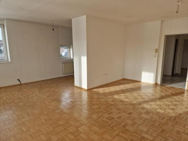 Zentrumsnahe, top aufgeteilte 2 Zimmerwohnung inkl. neuer Küche Top 2