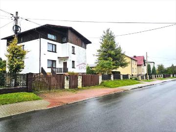 Dom wolnostojący 335 m2 z dużym potencjałem i tarasem