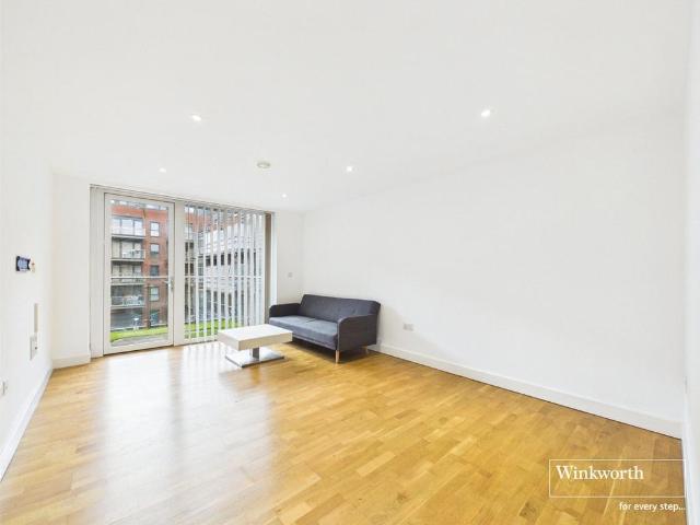 Zenith Close, London NW9 2 bed apartment to rent £2,000 pcm £462 pw