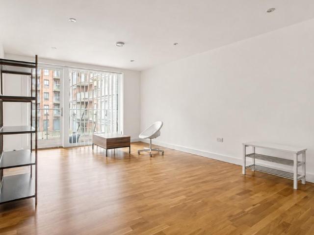 Zenith Close, London 2 bed apartment to rent £2,100 pcm £485 pw