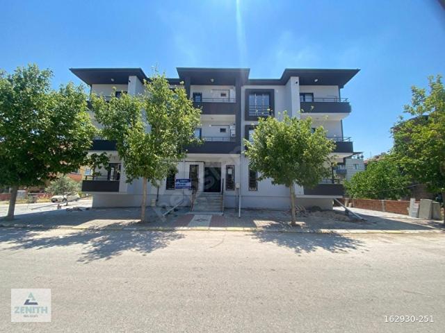 Zenith Real Estate'ten Bahçelievler'de 2+1 Satılık Daire