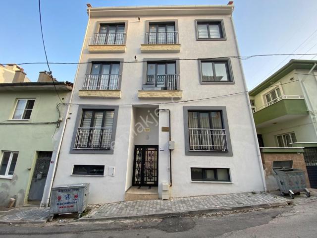 Zenith Real Estate Satılık Sütlücede Eşyalı Asansörlü 1+1 Daire