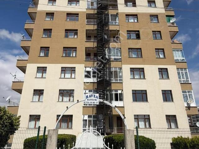 Zenit'ten Bosna Hersek Mah.de 2+1 Ara Kat Kiralık Daire