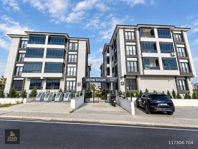 ZENS'DEN DEFNE SİTESİ'NDE KAPALI BALKONLU SATILIK 1+1 DAİRE