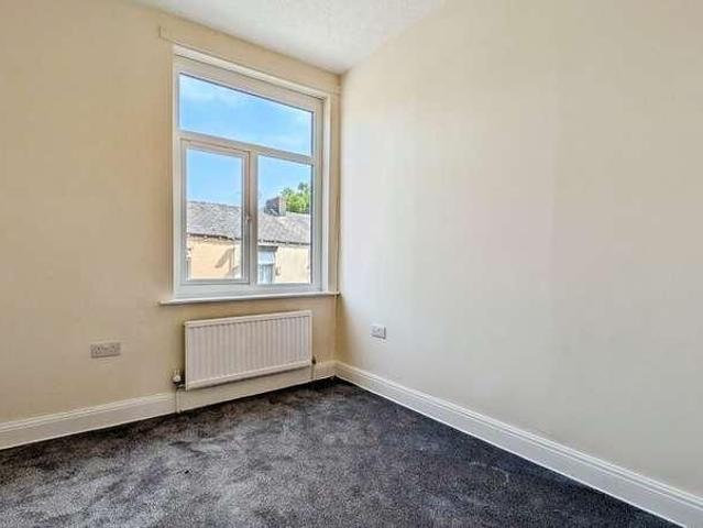 Zealand Street, Oldham, Ola, OL4