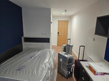 ZECHEN WANG Has an Apartment