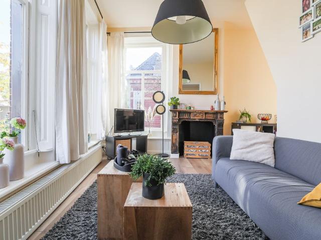 Zeer charmante bovenwoning in de Oosterpoort!