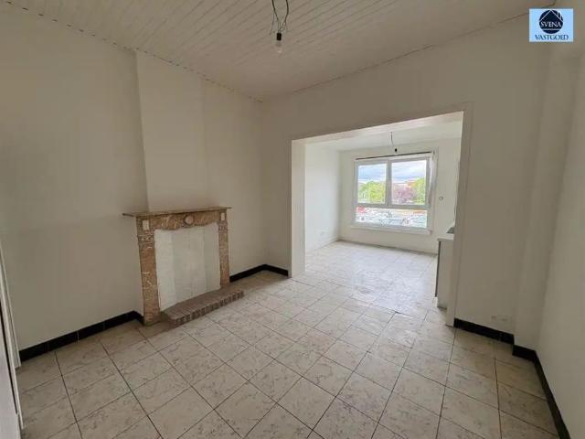 ZEER LEUKE GERENOVEERDE WONING MET 4 KAMERS