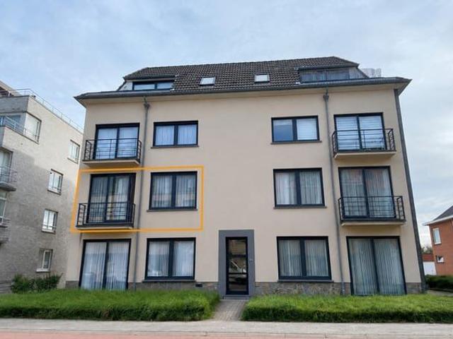Zeer ruim 2 slpk appartement te huur in Westende dorp!