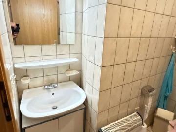 Zeer ruim gelijkvloersappartement van 125 m²