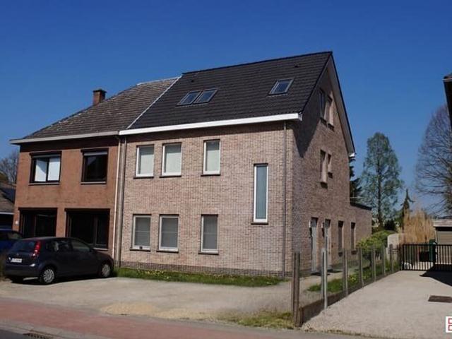 Zeer ruim duplexappartement met mooi terras