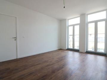 Zeer ruim, volledig gerenoveerd duplexappartement 128m² met 3 slaapkamers en 2 badkamers