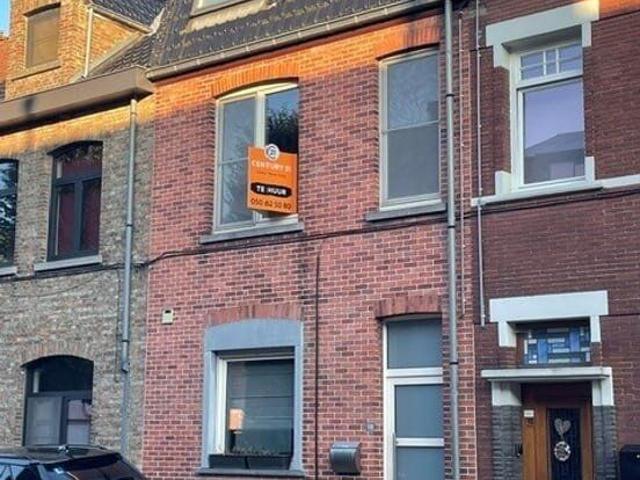 Zeer RUIME woning te Assebroek