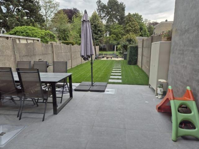 Zeer RUIME woning te Assebroek