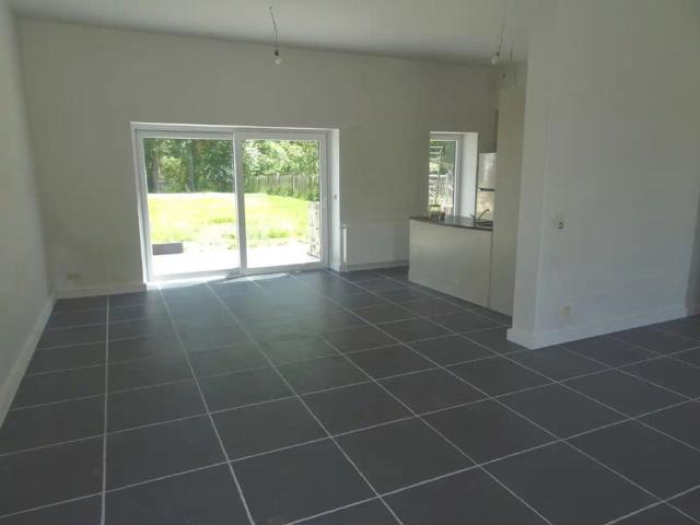 Zeer rustig gelegen ruime woning te huur