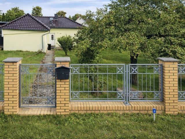 Zehdenick: Handwerkerobjekt mit 697 m² GST inkl. Garten, Garage & Schuppen – nur 1,3 km zum Bahnhof
