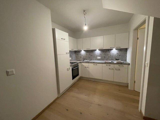 ZEHENSDORF KLIMATISIERTE 3 ZIMMER NEUBAU WOHNUNG 69m² BALKON