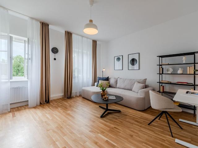 Zehlendorf 1 bedroom apartment with modern amenities, Berlin Amsterdam Apartments for Rent