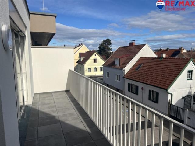 Zehnerviertel Loggia und modernste Ausstattung! Erstbezug!