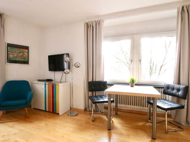 Zeitgemäß möbliertes Apartment im Herzen von Köln