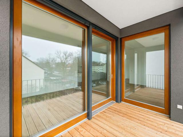 Zeitgemäßer Wohnkomfort im Grünen: 2 Zimmer Wohnung mit Loggia