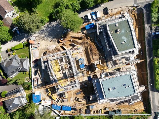 ZEITGENÖSSISCHE ARCHITEKTUR AN EXZELLENTER LAGE