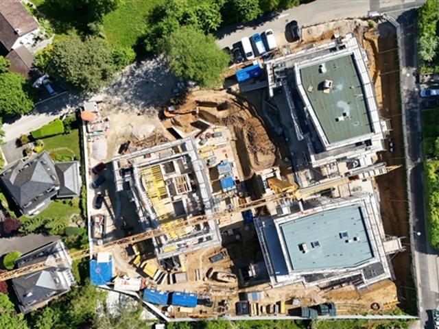 ZEITGENÖSSISCHE ARCHITEKTUR AN EXZELLENTER LAGE