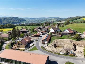 Zeitgenössische Villa mit 5,5 Zimmern und großem privatem Garten in Bussy sur Moudon