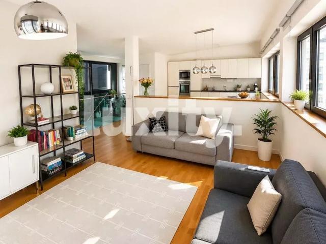 ZEITGENÖSSISCHES DUPLEX IM HERZEN VON EAUX VIVES