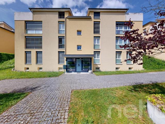 Zeitgenössisches 5,5 Zimmer Doppelhaus mit Garten in Cortaillod